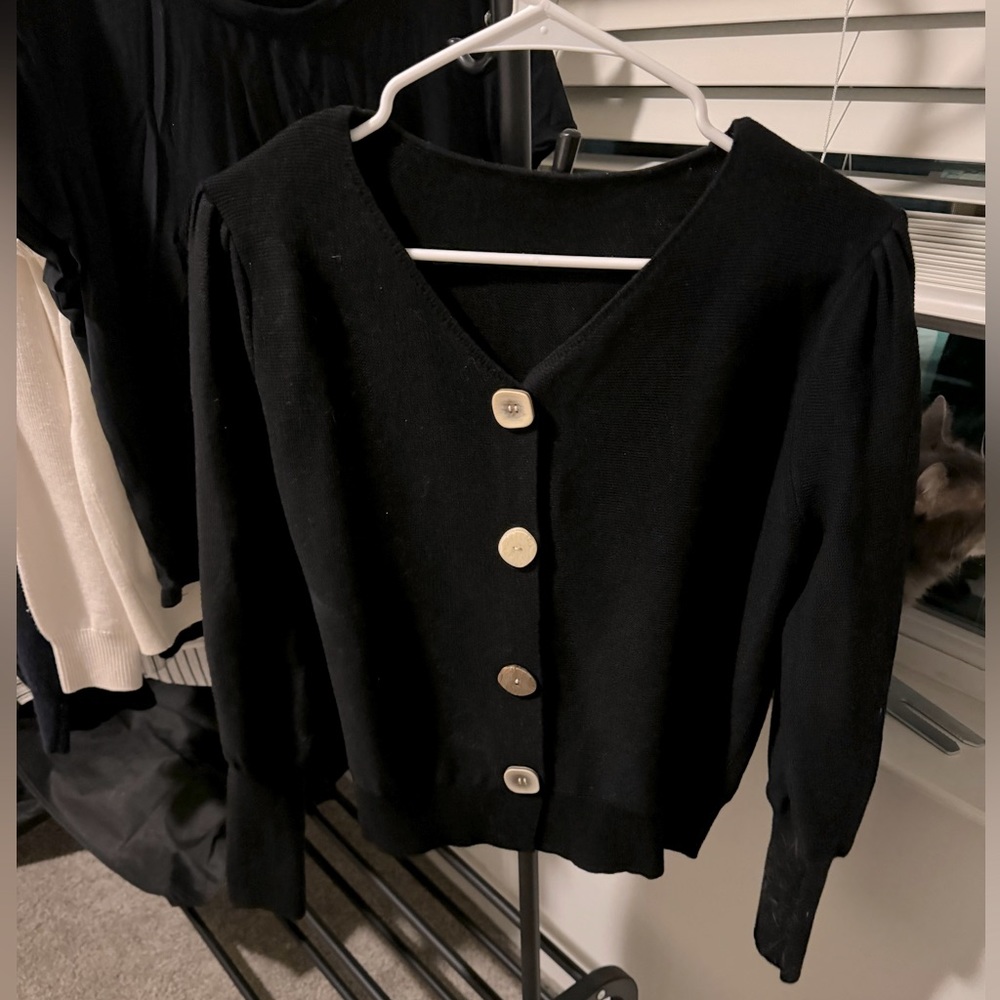 black sweaters cardigan M size